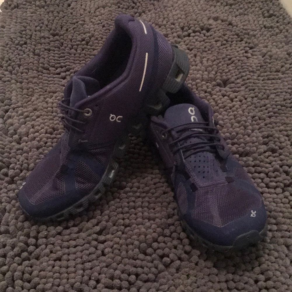 Ladies athletic shoes